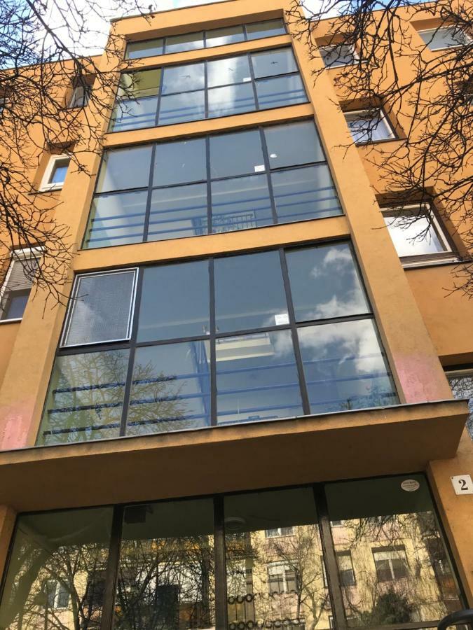 Ella Apartman Дебрецен Екстериор снимка